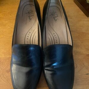 Life Stride Black Leather Loafers Timeless Elegance